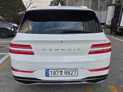 Genesis GV80 2.5T Gasoline 2WD — пробег 1 450 км — фото 4 из 5