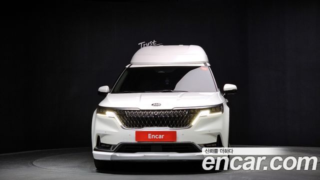 Kia Carnival 9-Seater Hi-Limousine Signature — пробег 142 520 км — фото 3 из 5
