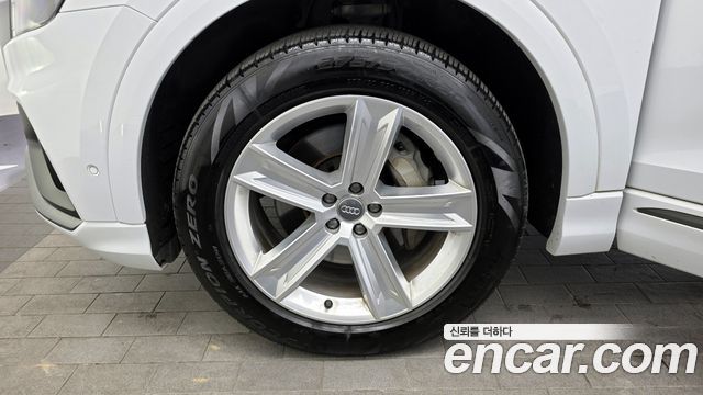Audi Q8 из Кореи Encar