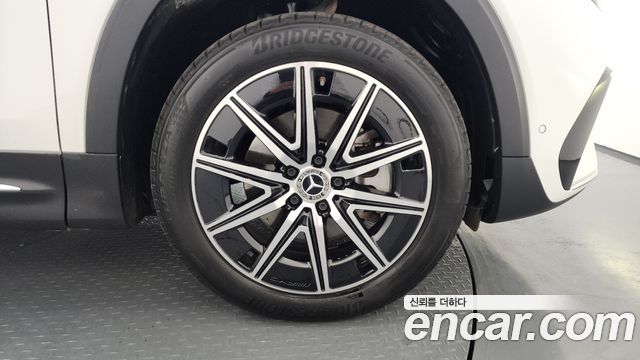Mercedes-Benz EQB EQB300 4MATIC AMG Line — пробег 29 944 км — фото 5 из 5