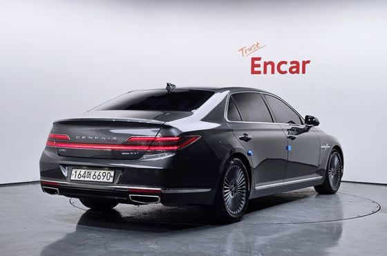 Genesis G90 3.3 T AWD Luxury — пробег 115 075 км — фото 2 из 5