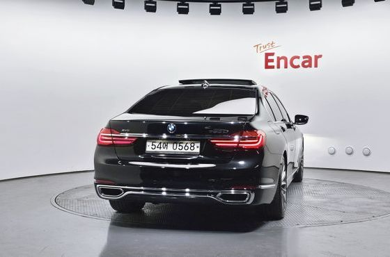 BMW 7-Series 750Li xDrive Premium — пробег 123 515 км — фото 4 из 5