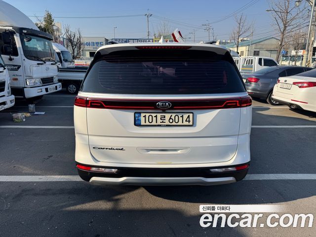 Kia Carnival из Кореи Encar