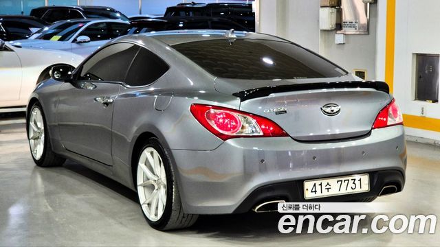Hyundai Genesis из Кореи Encar
