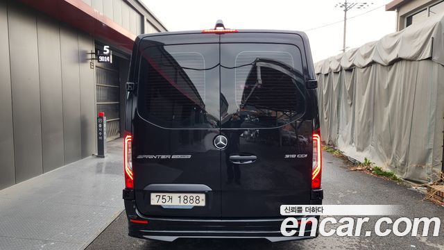 Mercedes-Benz Sprinter 3.0 Diesel W907 — пробег 83 567 км — фото 4 из 5