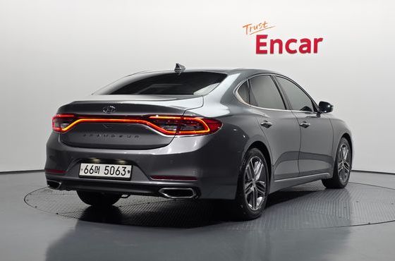 Hyundai Grandeur 2.4 Premium — пробег 110 920 км — фото 2 из 5