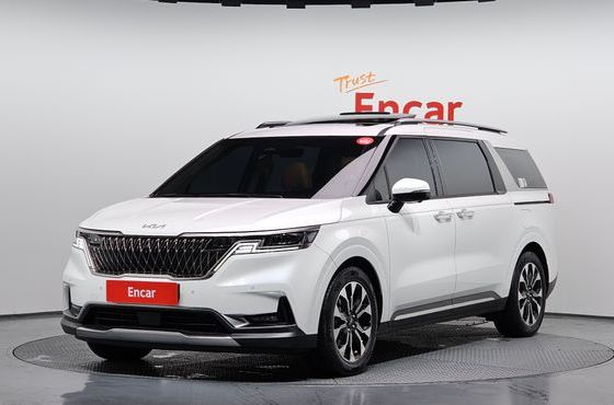 Kia Carnival 9-Seater Signature — пробег 53 313 км — фото 1 из 5