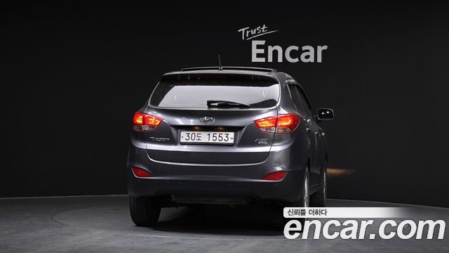 Hyundai Tucson Diesel 2WD X20 Luxury — пробег 140 581 км — фото 4 из 5