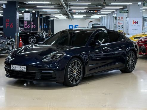 Porsche Panamera 3.0 AWD — пробег 61 926 км — фото 1 из 5