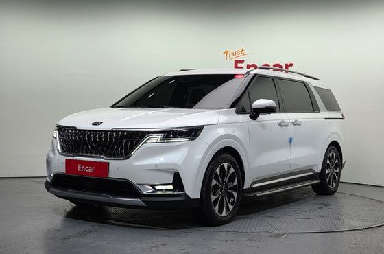 Kia Carnival 9-Seater Signature — пробег 17 622 км — фото 1 из 5