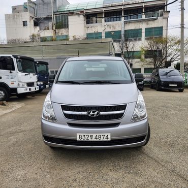 Hyundai Starex 5-Seater VAN CVX Deluxe — пробег 71 927 км — фото 3 из 5