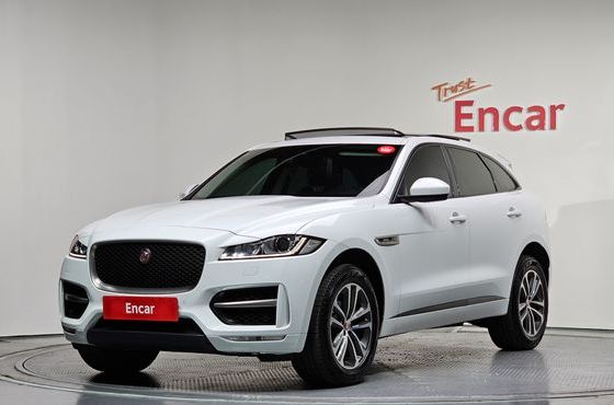 Jaguar F-PACE 20d R-Sport — пробег 114 488 км — фото 1 из 5