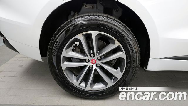 Jaguar F-PACE из Кореи Encar
