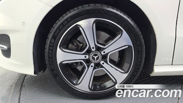 Mercedes-Benz B-Class из Кореи Encar