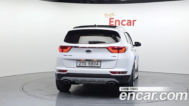 Kia Sportage 2.0 4WD Style Edition — пробег 118 424 км — фото 4 из 5