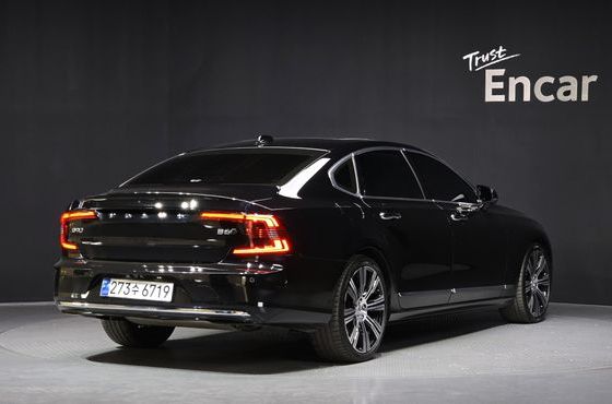 Volvo S90 B6 AWD Ultimate Bright — пробег 103 171 км — фото 2 из 5