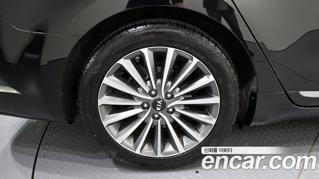 Kia K7 из Кореи Encar