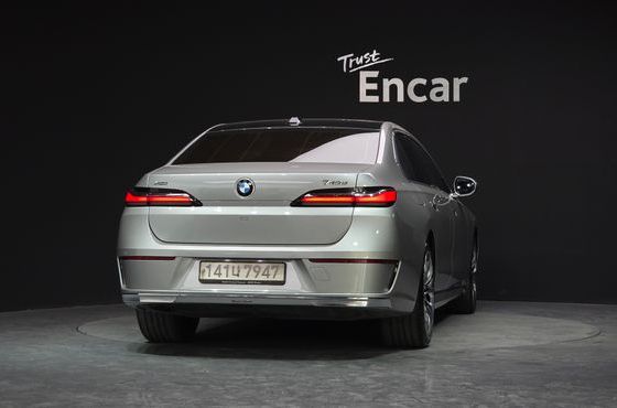 BMW 7-Series 740d xDrive Design Pure Excellence — пробег 79 080 км — фото 4 из 5