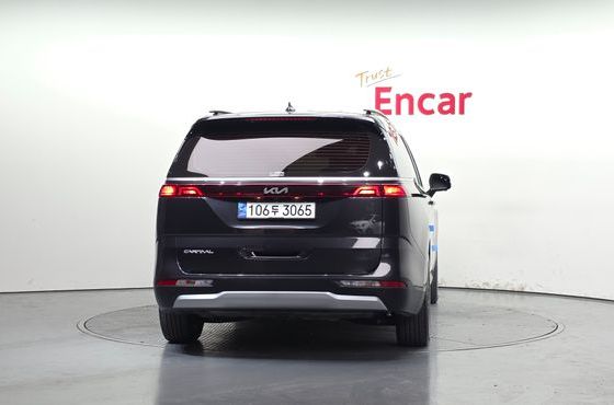 Kia Carnival 9-Seater Prestige — пробег 47 073 км — фото 4 из 5