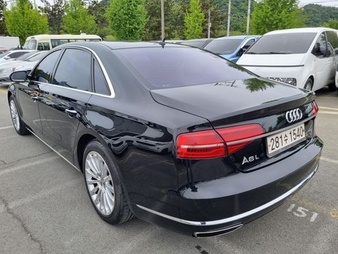 Audi A8 50 TFSI Quattro LWB D4 — пробег 87 525 км — фото 4 из 5