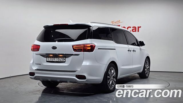 Kia Carnival 9-Seater Prstige — пробег 152 895 км — фото 2 из 5