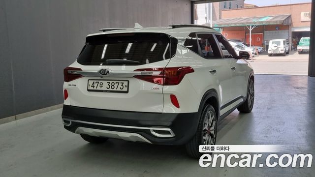 Kia Seltos из Кореи Encar