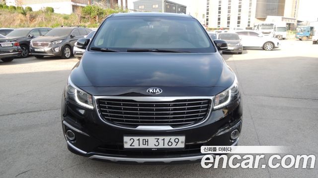 Kia Carnival 9-seater Prestige — пробег 296 617 км — фото 2 из 5