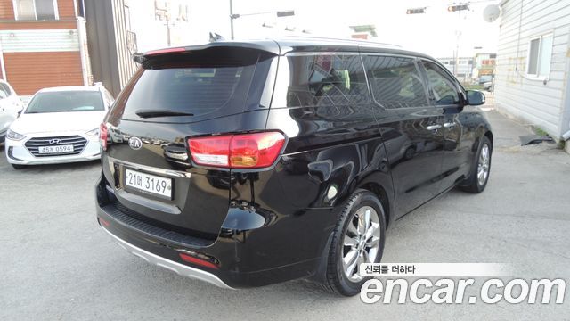 Kia Carnival 9-seater Prestige — пробег 296 617 км — фото 4 из 5
