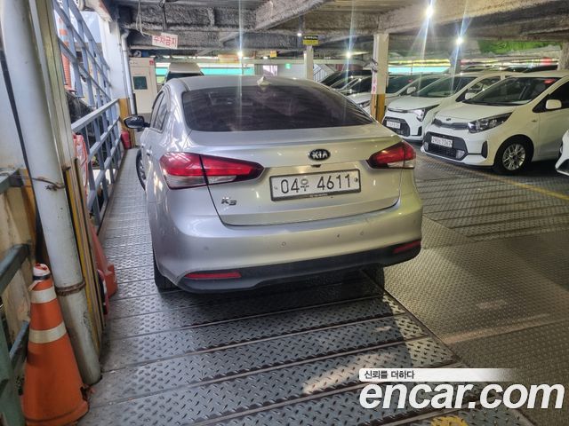 Kia K3 Deluxe — пробег 73 000 км — фото 2 из 5