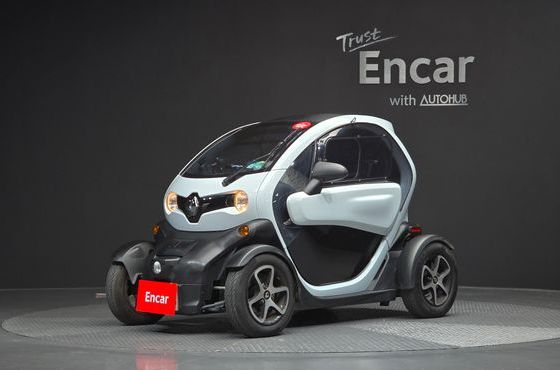 Renault (Samsung) Twizy Life(2-Seater) — пробег 9 493 км — фото 1 из 5