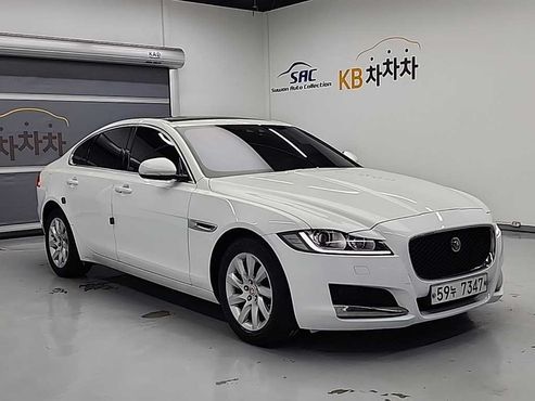 Jaguar XF 20d Prestige — пробег 113 116 км — фото 4 из 5