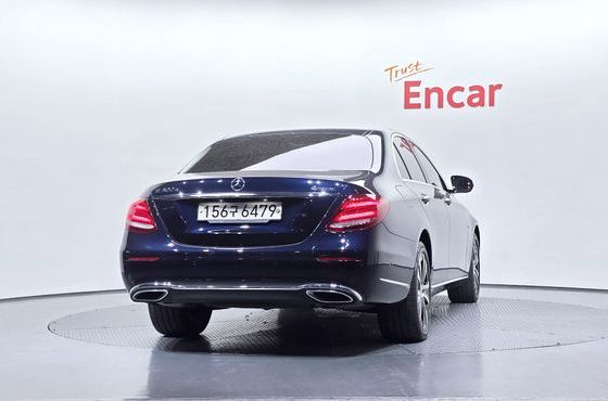 Mercedes-Benz E-Class E300e 4MATIC Exclusive — пробег 139 897 км — фото 4 из 5