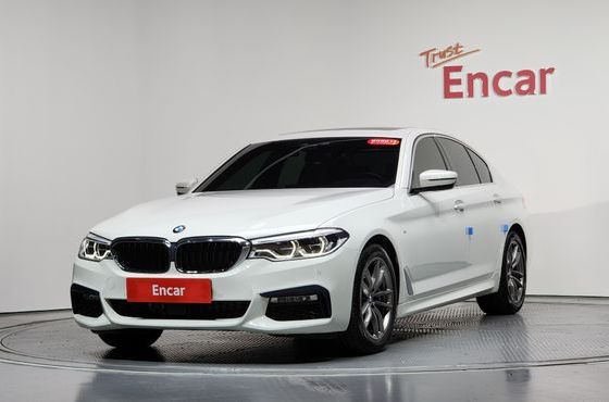 BMW 5-Series 530i M Sport Package Plus — пробег 49 240 км — фото 1 из 5