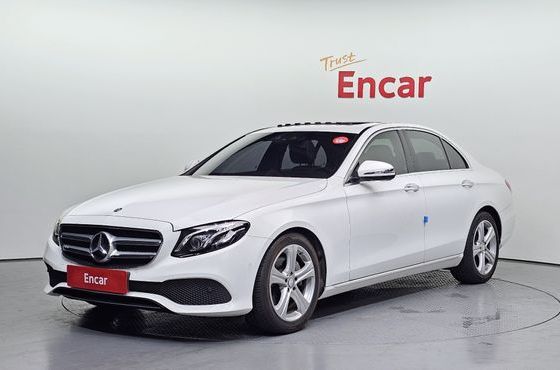 Mercedes-Benz E-Class E220d Avantgarde — пробег 90 598 км — фото 1 из 5