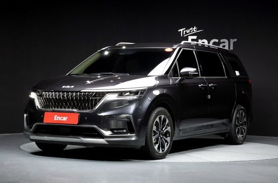 Kia Carnival Gasoline 9-Seater Signature — пробег 26 134 км — фото 1 из 5