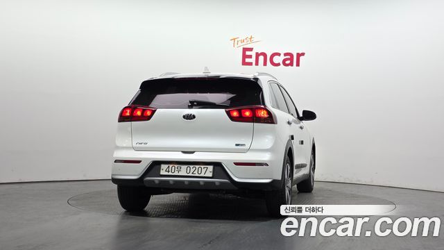 Kia Niro из Кореи Encar