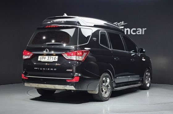 Ssangyong KORANDO 4WD Chateau 9-seater High-roof — пробег 62 934 км — фото 2 из 5