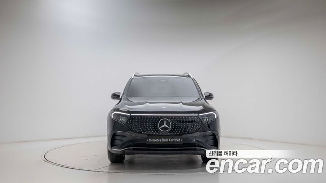 Mercedes-Benz EQB EQB300 4MATIC — пробег 7 520 км — фото 3 из 5