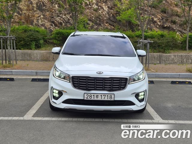 Kia Carnival из Кореи Encar