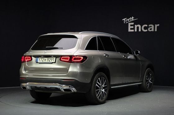 Mercedes-Benz GLC-Class GLC300e 4MATIC — пробег 76 593 км — фото 2 из 5
