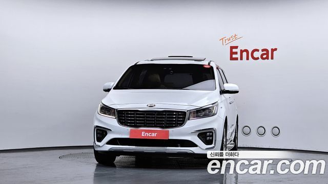Kia Carnival 9-Seater Noblesse Special — пробег 44 464 км — фото 3 из 5