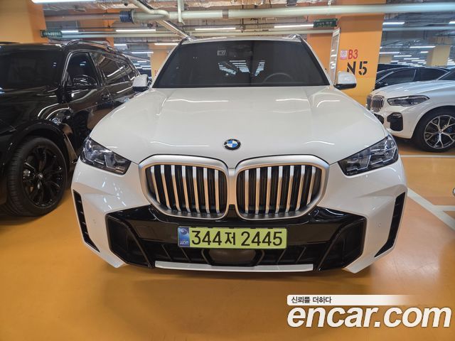 BMW X5 xDrive 40i M Sport — пробег 8 100 км — фото 1 из 5
