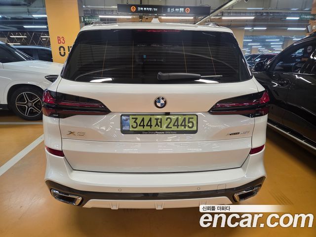 BMW X5 xDrive 40i M Sport — пробег 8 100 км — фото 5 из 5