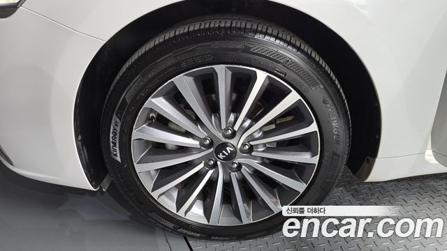 Kia K7 из Кореи Encar