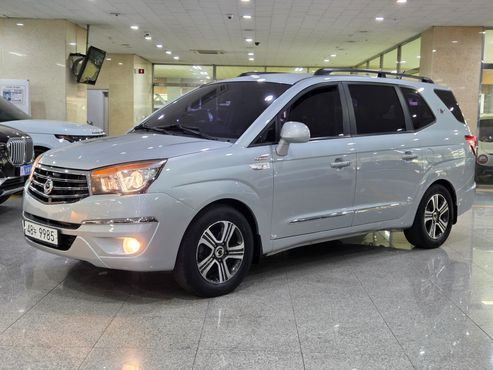 Ssangyong KORANDO 4WD 9-Seater Adventure 60th Edition — пробег 107 447 км — фото 1 из 5