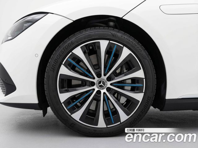 Mercedes-Benz EQE EQE350+ — пробег 19 588 км — фото 5 из 5