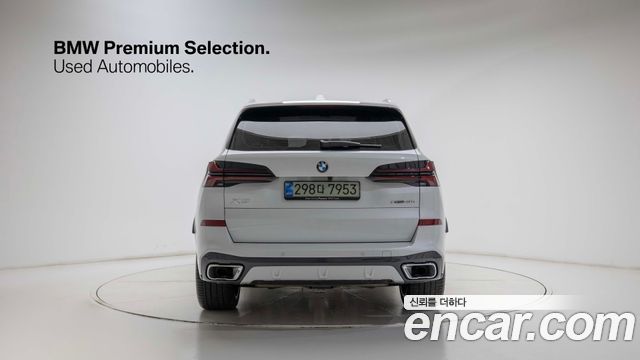 BMW X5 xDrive 40i M Sport — пробег 4 489 км — фото 4 из 5