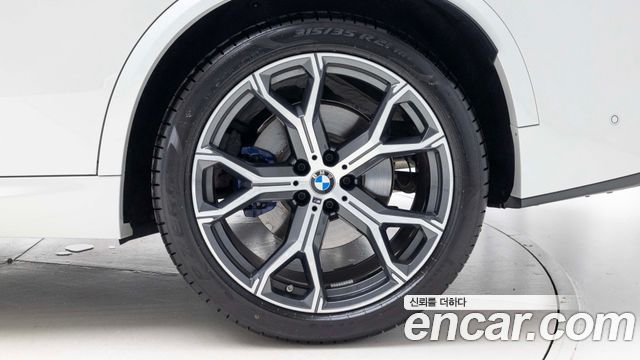 BMW X5 xDrive 40i M Sport — пробег 4 489 км — фото 5 из 5