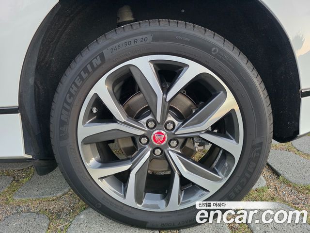 Jaguar I-PACE из Кореи Encar