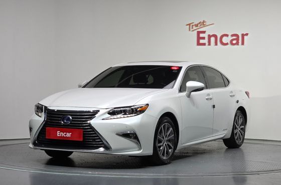 Lexus ES Supreme+ XV60 — пробег 87 961 км — фото 1 из 5